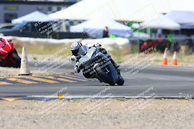 media/Apr-13-2024-SoCal Trackdays (Sat) [[f1617382bd]]/7-Turn 2 (1125am)/